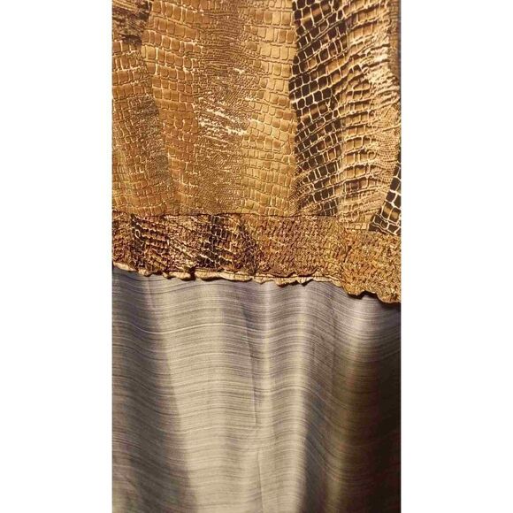 Studio Y women's Blouse  - Picture 6 of 6